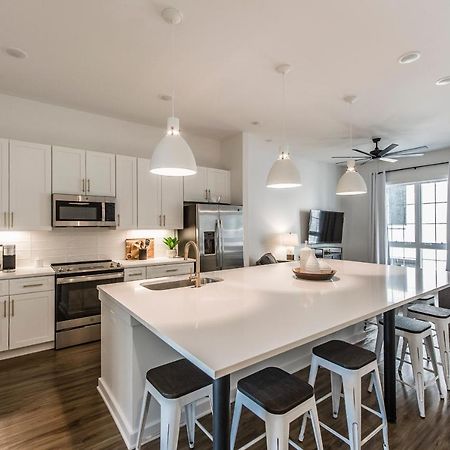 Brand New 4 Bedroom 4Bath Townhome With Amazing Rooftop! Nashville Kültér fotó